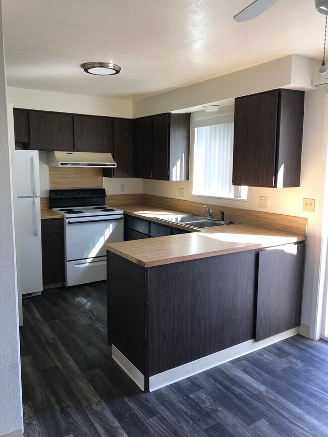 Foto del edificio - 1220 S Juniper St