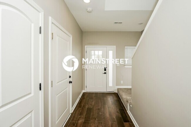 Foto del edificio - 3 Bedroom Pet-Friendly Home in Jeffersonvi...