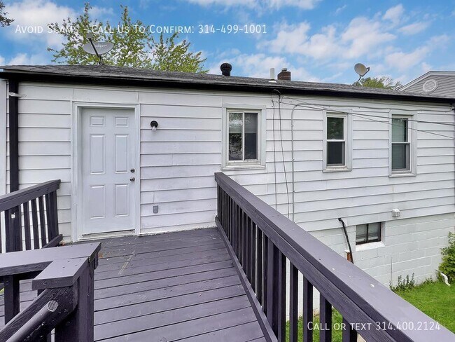 Foto del edificio - 9526 Ridge Ave