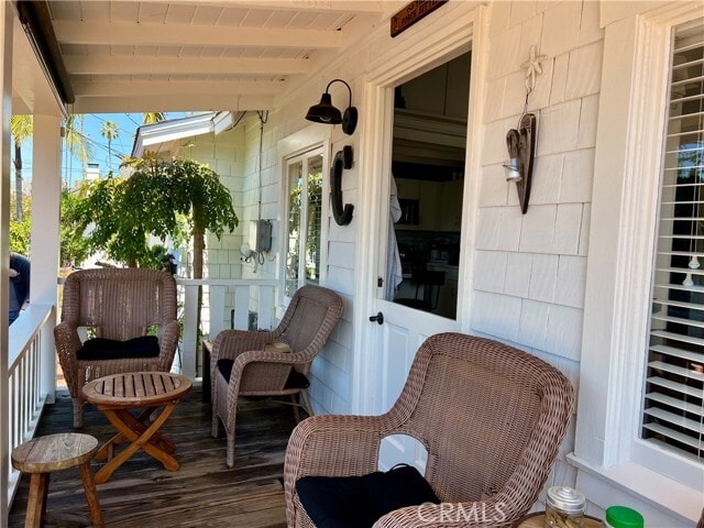 Foto del edificio - 1262 Catalina St