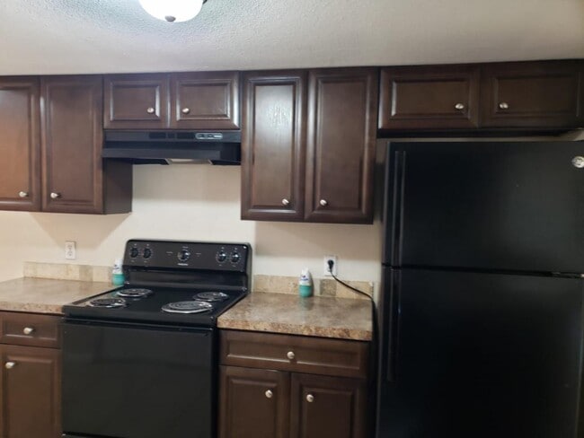 Building Photo - 177 Rebecca Lane