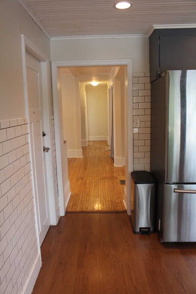 Building Photo - 2732 Pillsbury Ave S