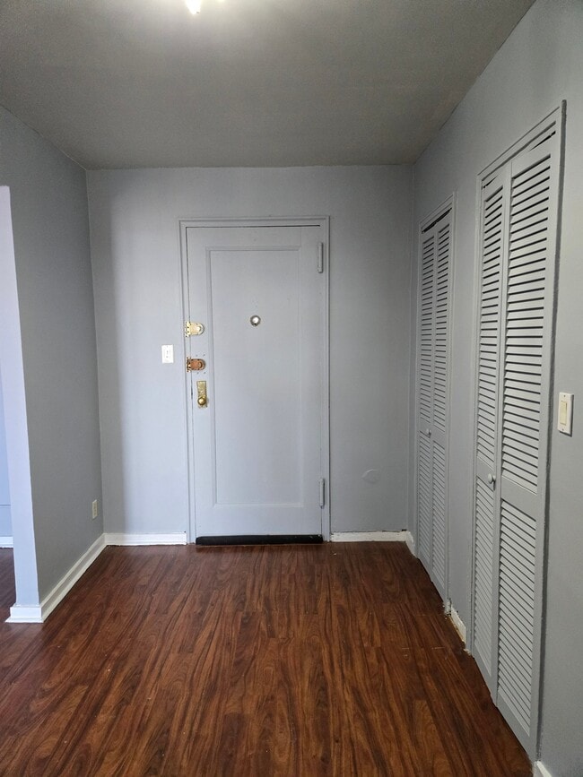 Foto del edificio - 2525 Nostrand Ave