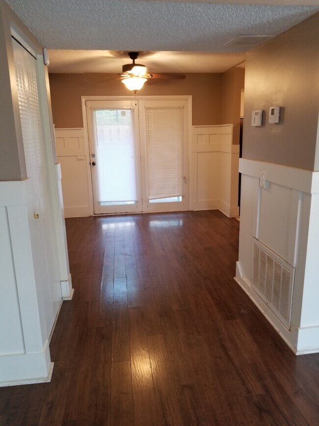 Foto del edificio - 5515 country dr, apt 36