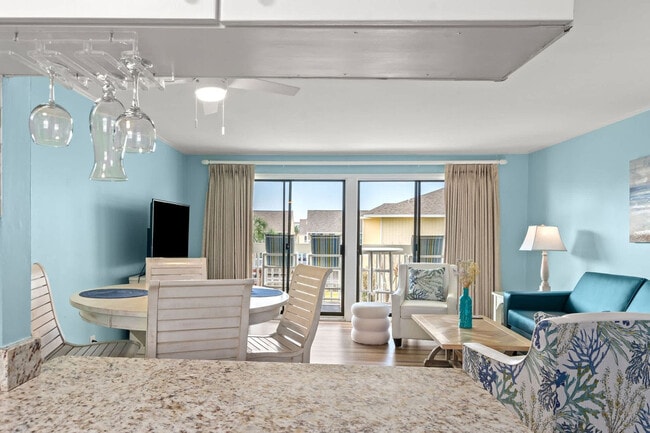 Building Photo - 775 Gulf Shore Dr