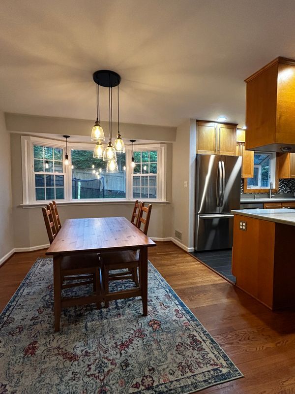 Foto del edificio - 6824 Murray Ln