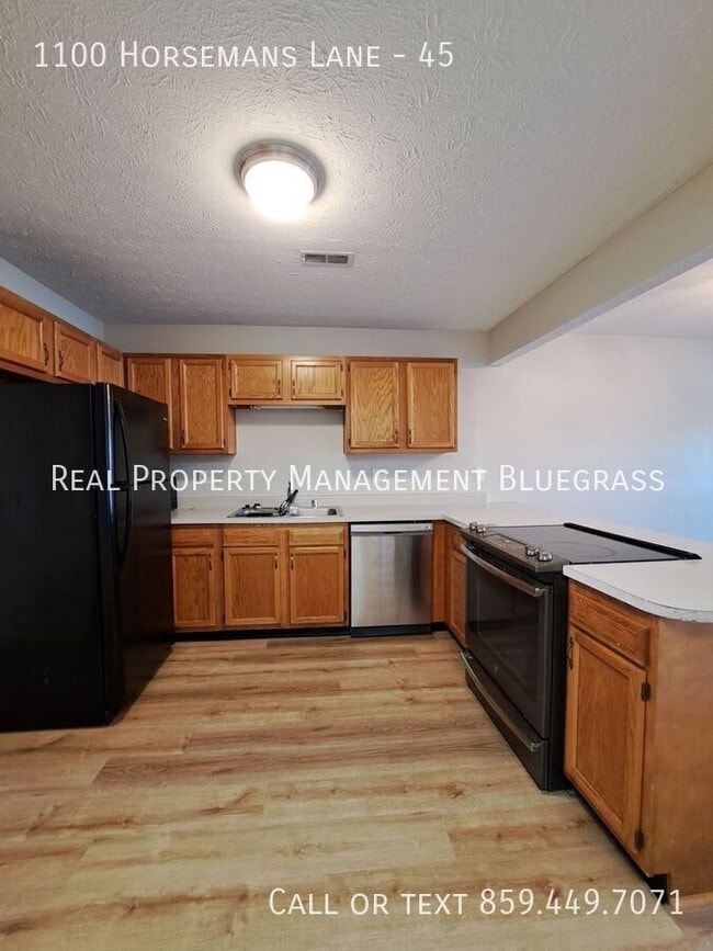 Foto del edificio - 1100 Horsemans Ln