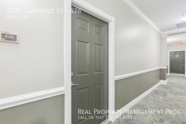 Building Photo - 3830 Lightfoot St