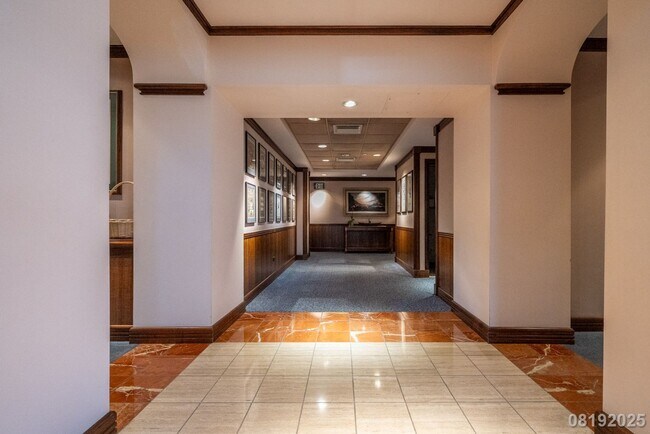 Building Photo - Executive Luxury Residence | 2BR/2.5BA | 1...
