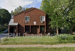 Building Photo - 904 W Macon St