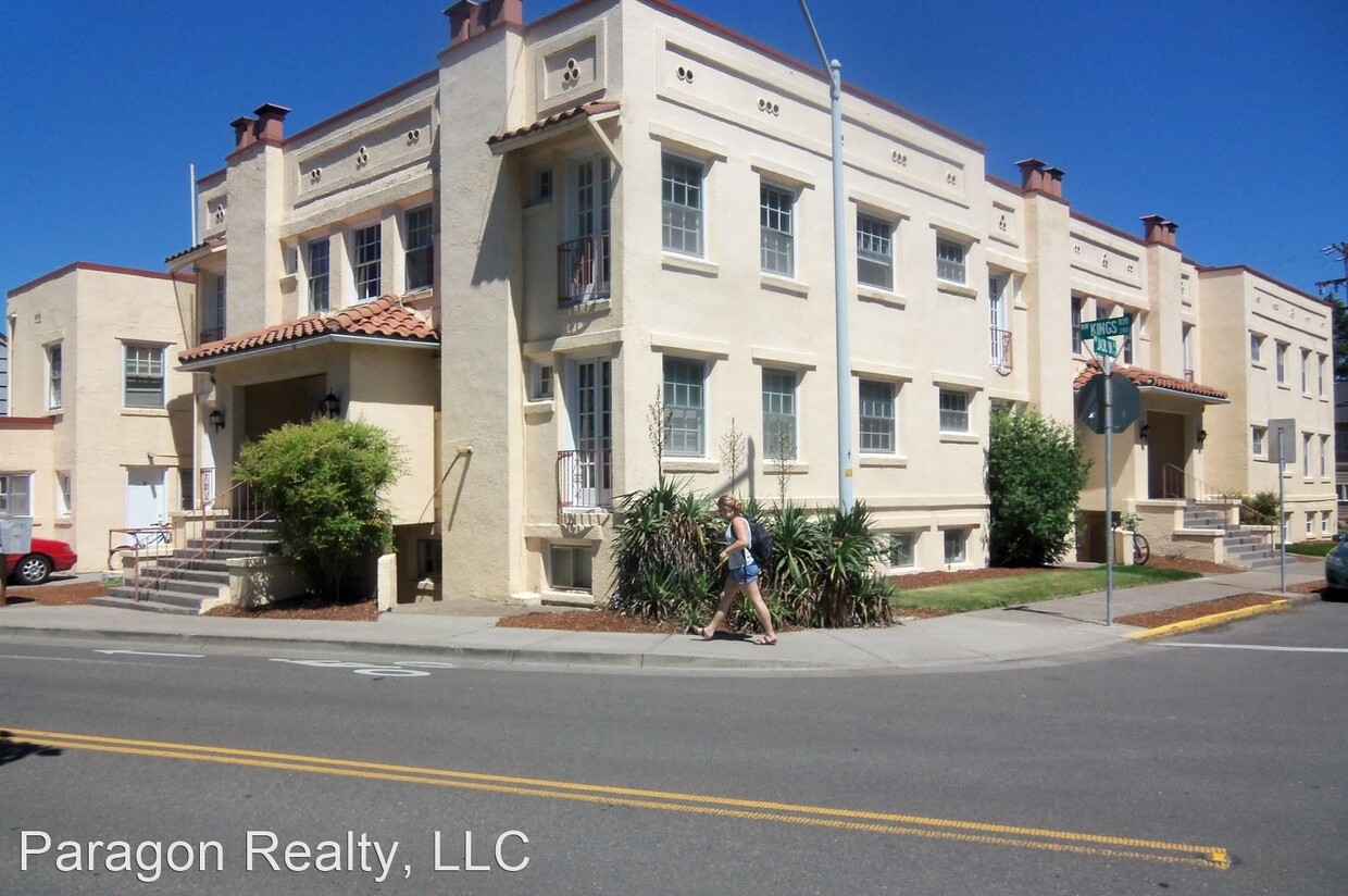 Building Photo - 204 NW 17th St