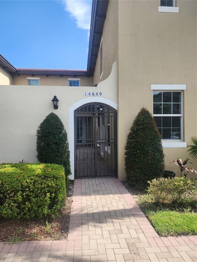 Foto del edificio - 14650 SW 15th St