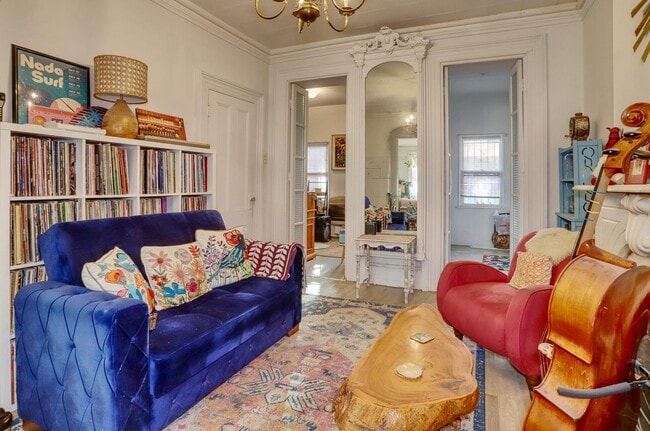 Building Photo - 271 Ogden Ave.