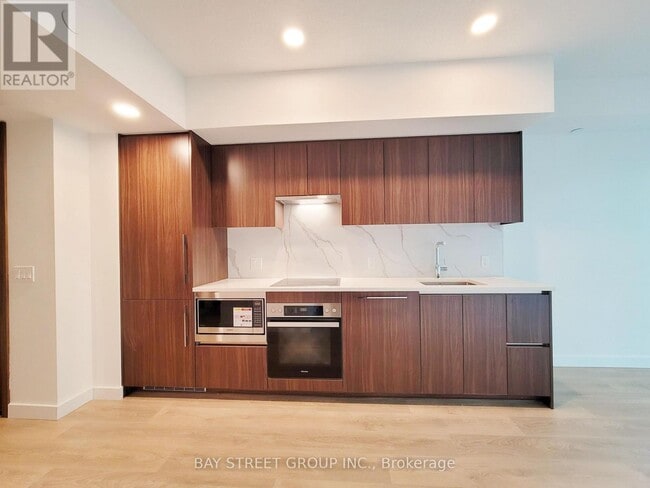 Photo du bâtiment - 1 Concord Cityplace Wy