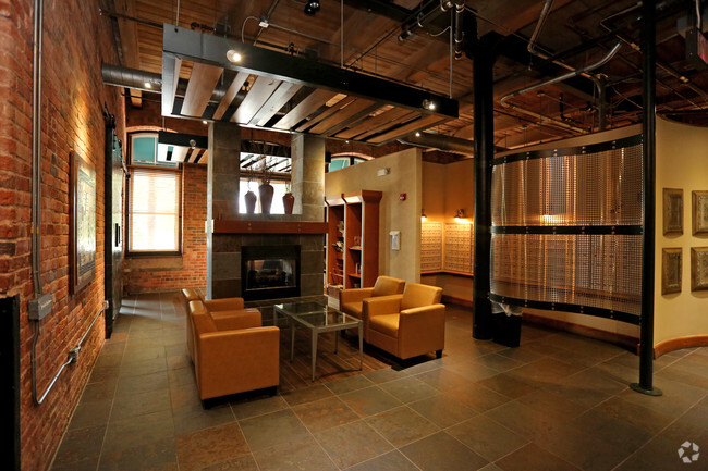 Sala común - The River Lofts at Tobacco Row