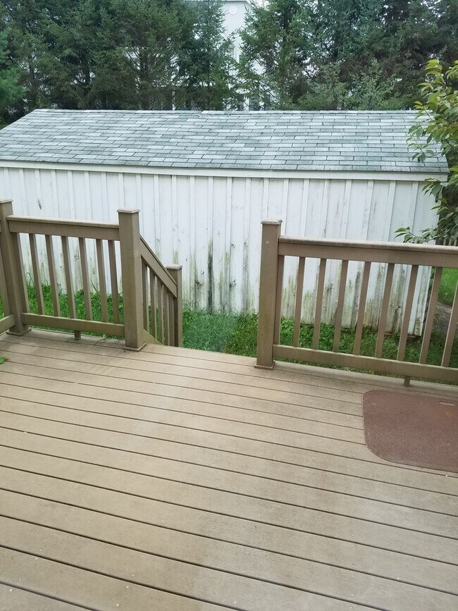 Foto del edificio - State College 3 bedroom duplex available August!