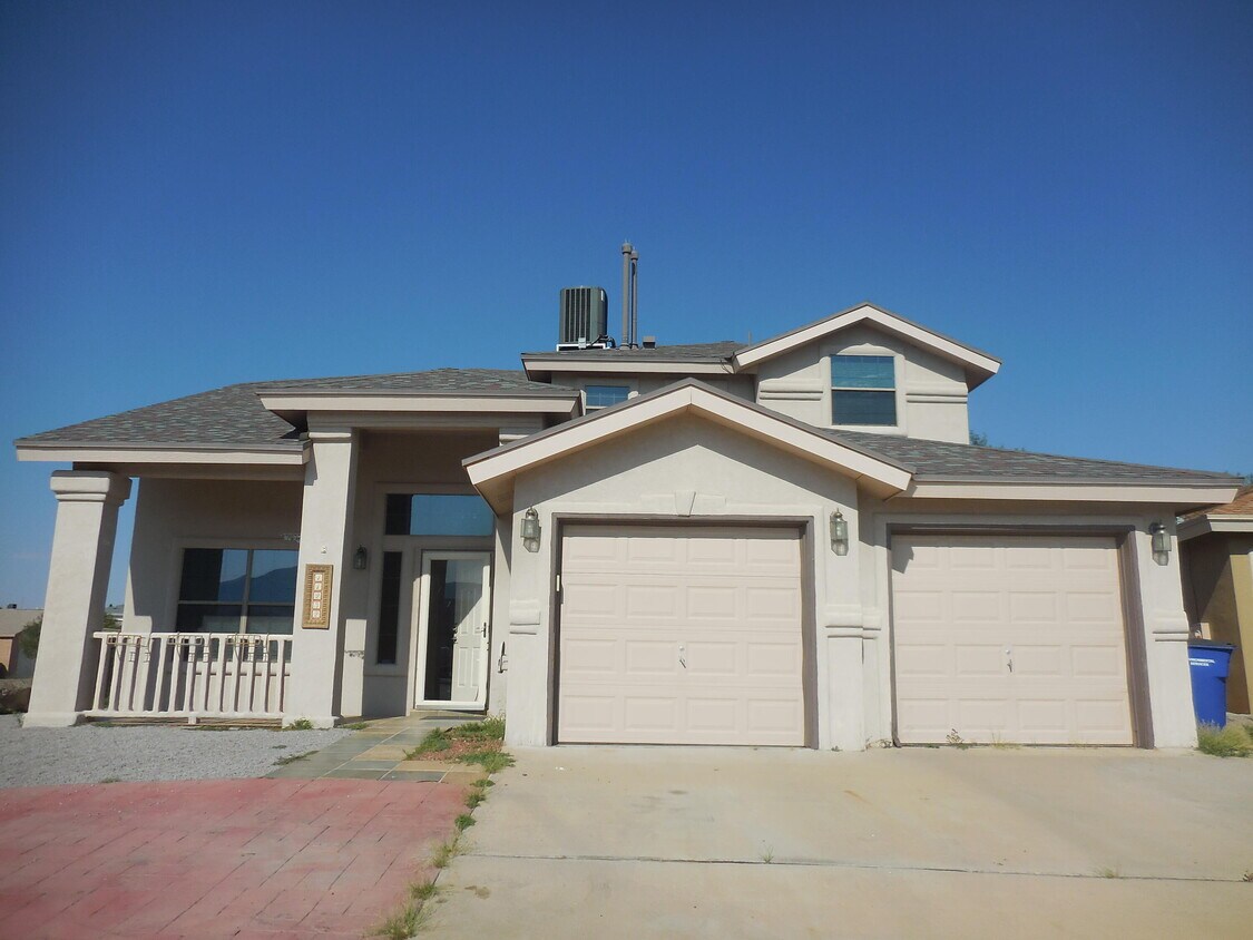 Foto principal - 11232 Whitey Ford St