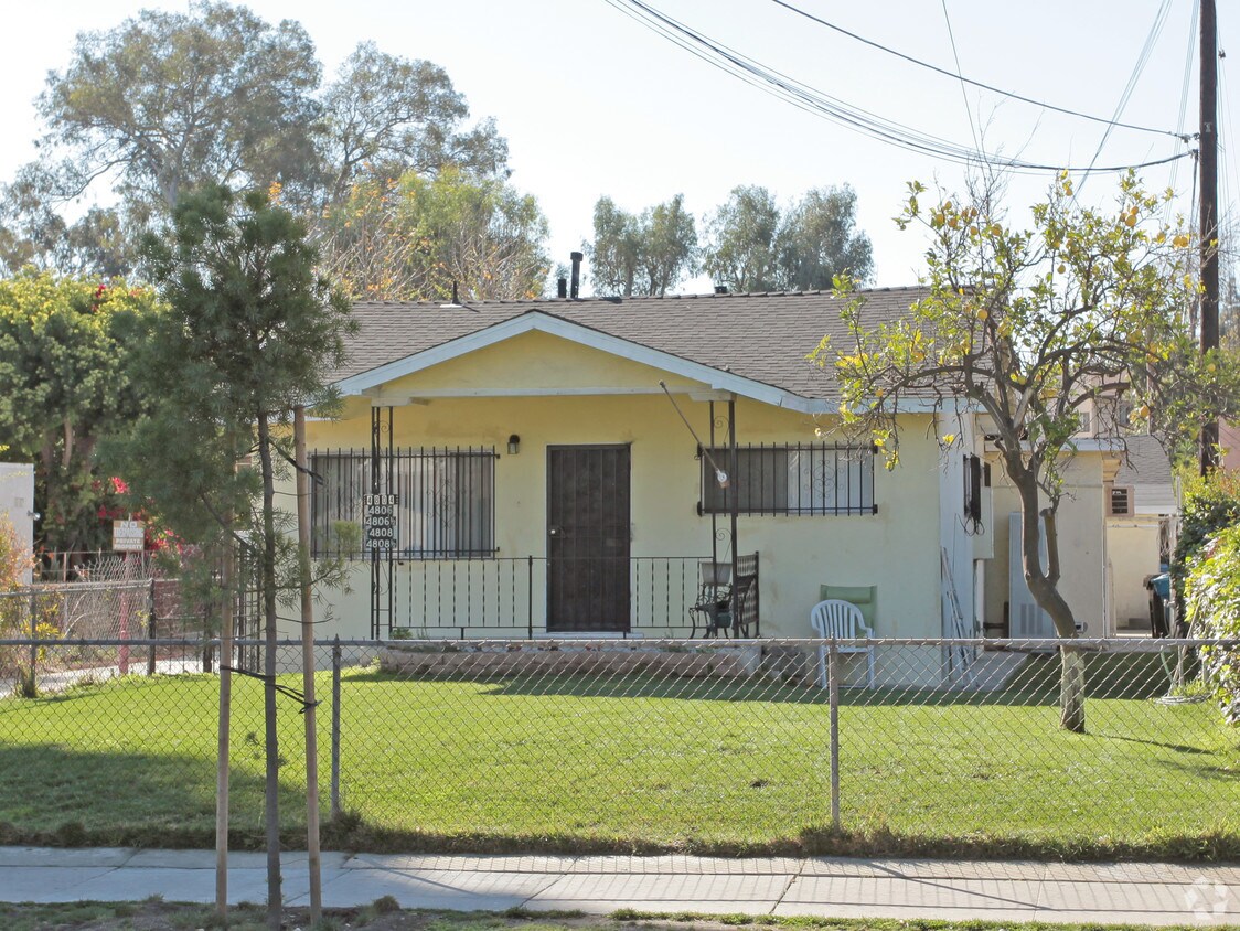 Foto del edificio - 4804-4808 Live Oak St