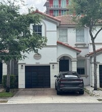 Building Photo - 7831 NW 107 Ct