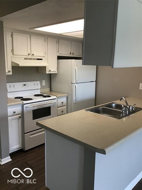 Foto del edificio - 6066 S Bay Dr