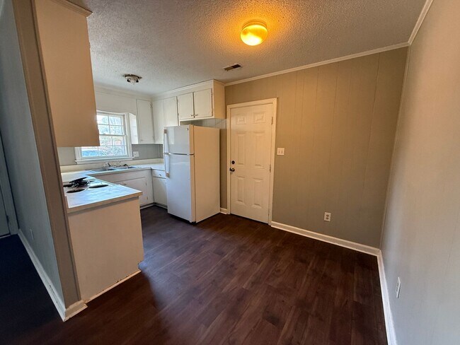 Foto del edificio - 808 Crawford St S