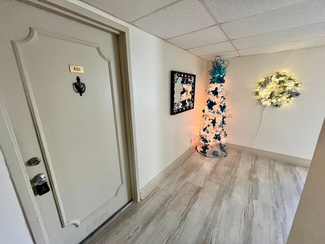 Building Photo - 3490 N Key Dr