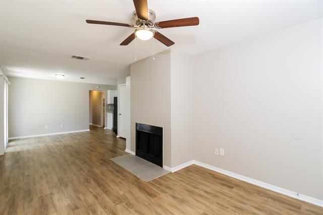 Building Photo - 425 Casie Ct