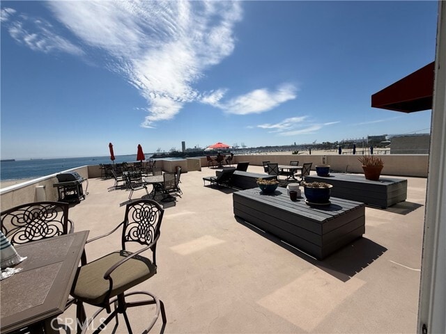Building Photo - 1174 E Ocean Blvd