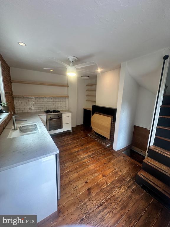 Foto del edificio - 410 S Alder St