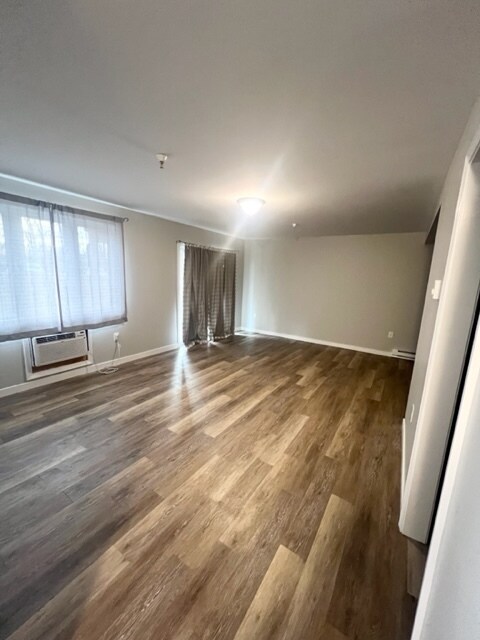 Foto del edificio - 85 Old Town Rd