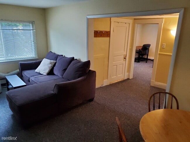 Building Photo - 3 br, 1 bath House - 912 Mary St apt 4