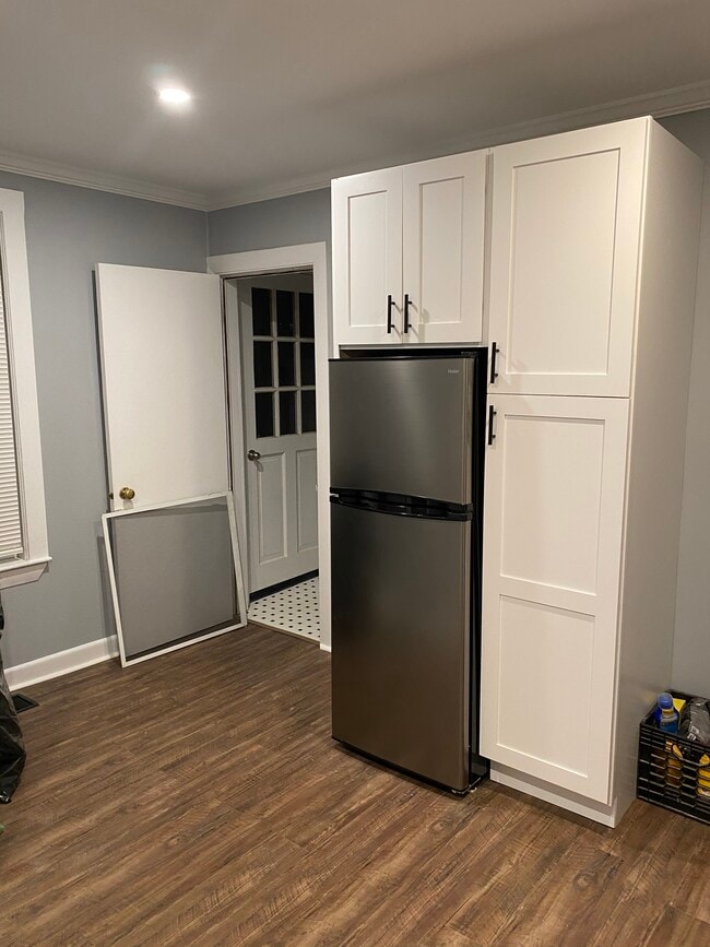 Building Photo - 32A Highland St