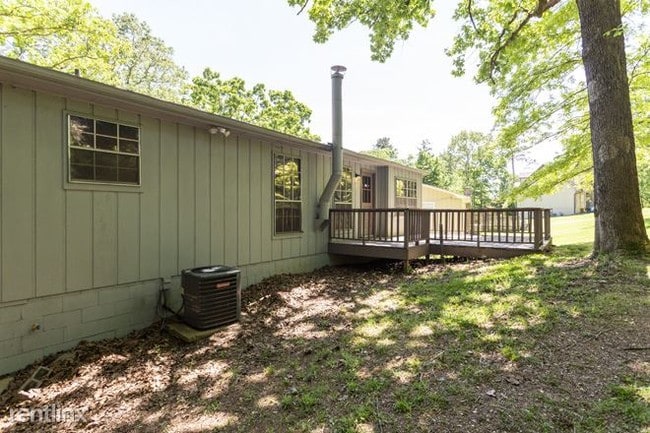 Building Photo - 3 br, 2 bath House - 1814 Reed Rd NE