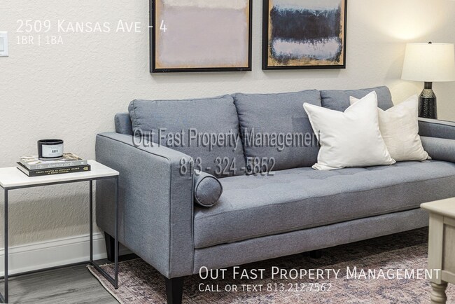 Foto del edificio - 2509 W Kansas Ave
