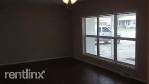 Building Photo - 2939 S Millwood Ave