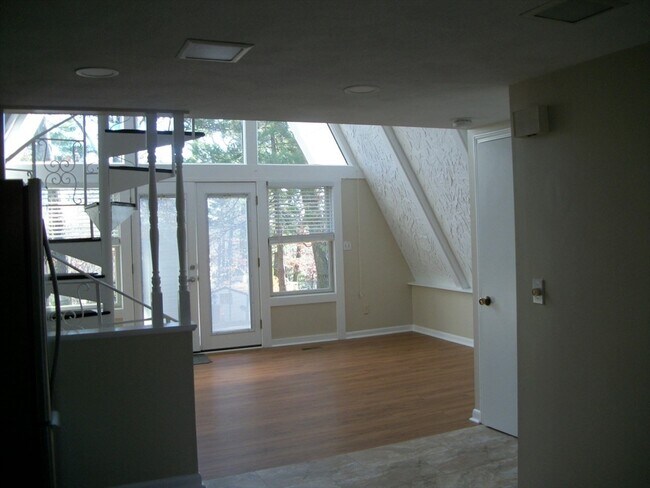 Foto del edificio - 16 Biltmore Ave