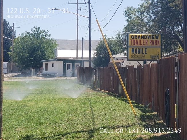 Building Photo - 122 US-20