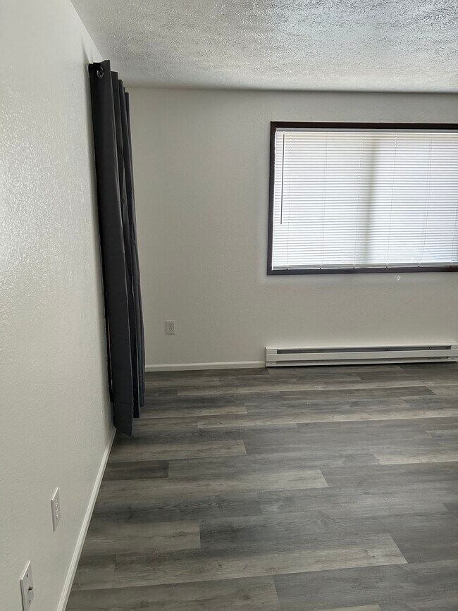 Foto del edificio - 1111 N Walnut St