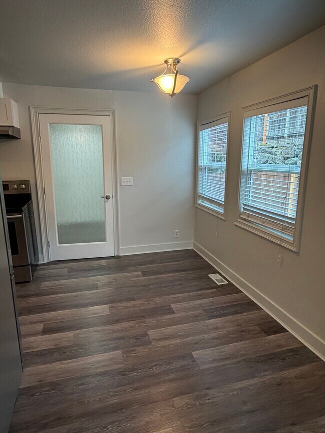 Foto del edificio - 7511 37th St W