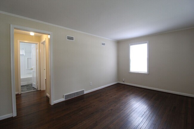 Foto del edificio - 1 Bedroom 1 Bath Duplex in Navy Hill Area in Olathe