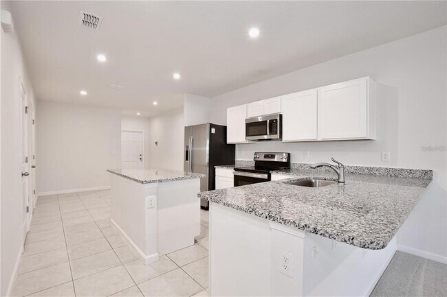 Foto del edificio - 421 Sedgewick Dr