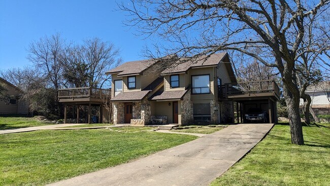 Foto del edificio - 224 Mack Hollimon Dr