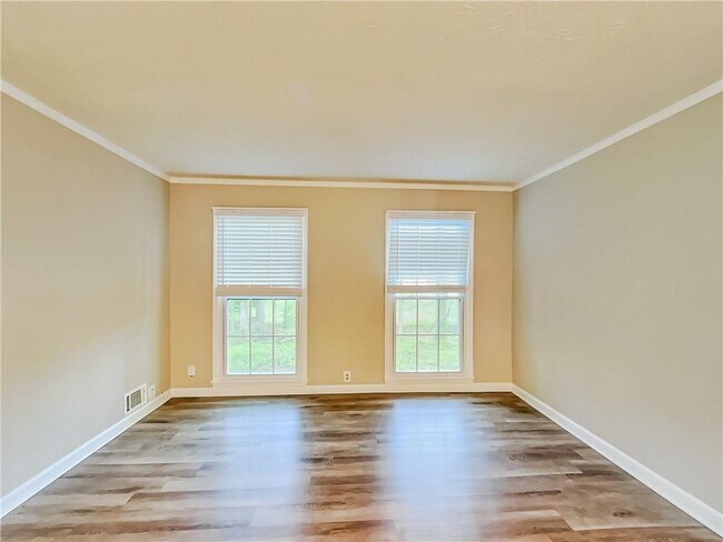 Foto del edificio - 4790 Matterhorn Dr SW