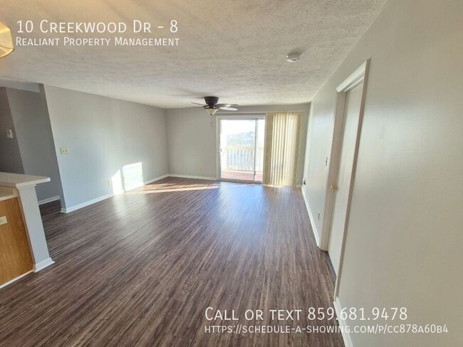 Foto del edificio - 10 Creekwood Dr