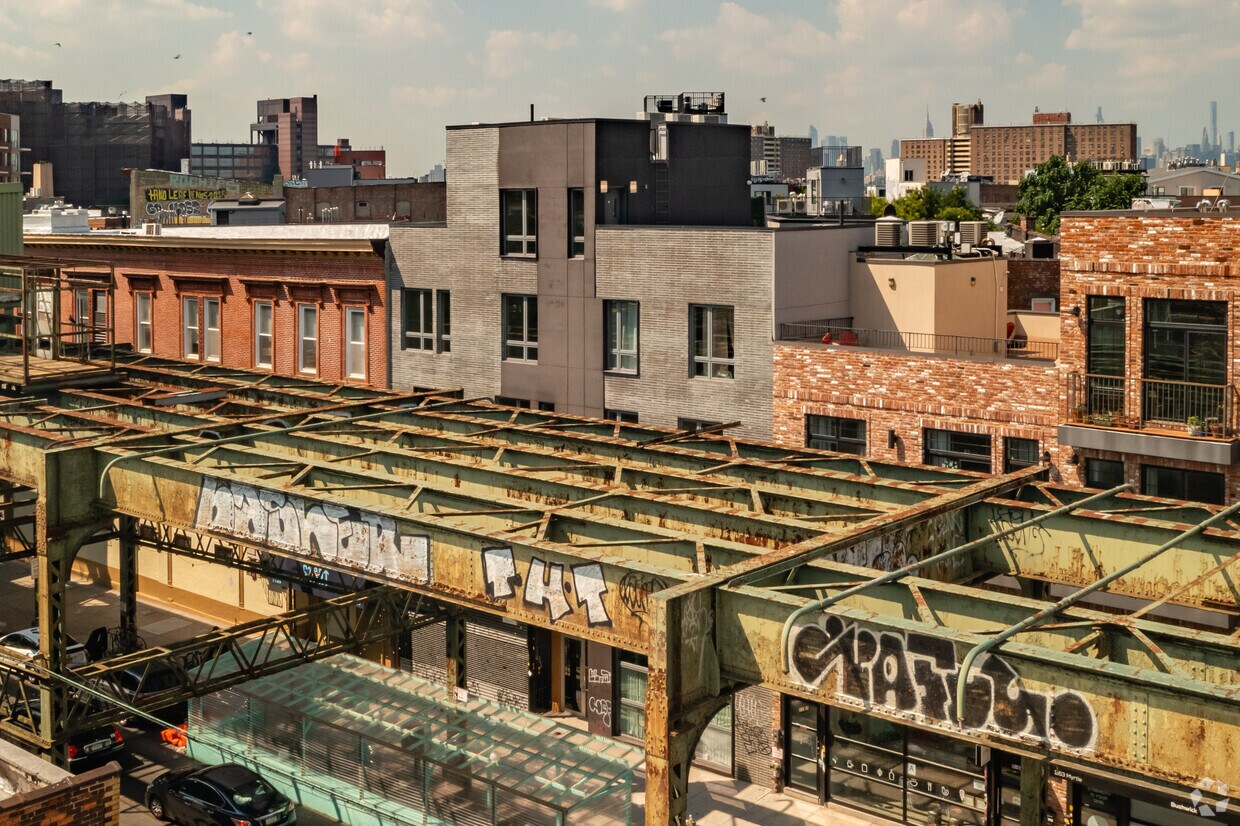 Primary Photo - 1157 Myrtle Ave