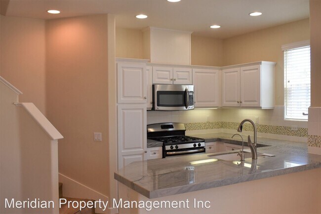 Building Photo - 2 br, 2.5 bath House - 5079 Tranquil Way #102