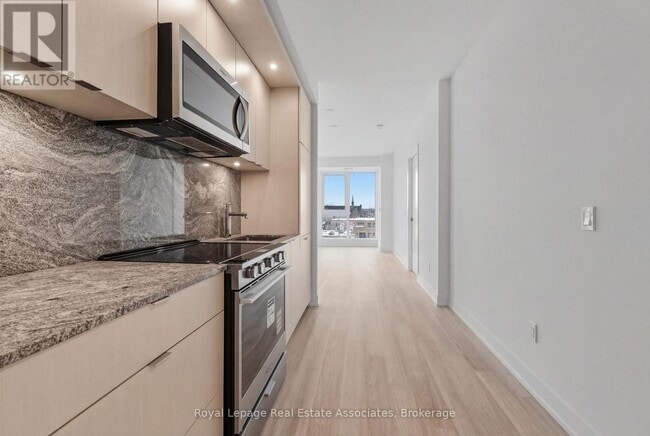 Building Photo - 25 Cordova Ave