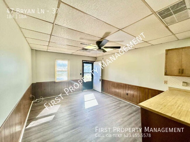 Foto del edificio - 47 Bryan Ln