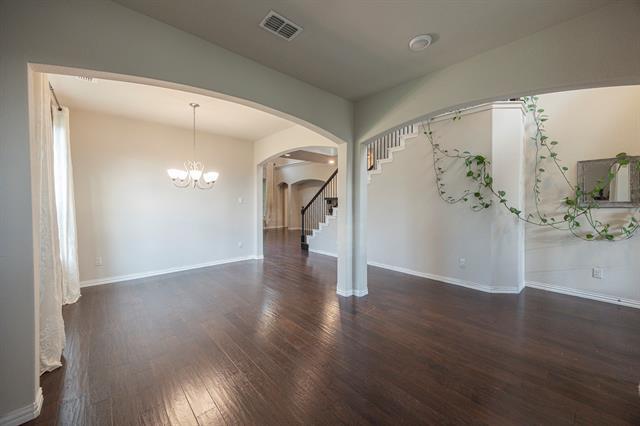 Building Photo - 1024 Mufasa Ln