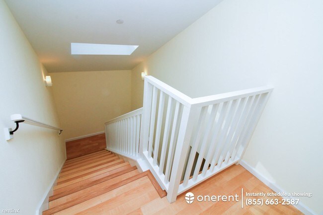 Building Photo - 3 br, 3 bath House - 22772 Alcalde Road -
